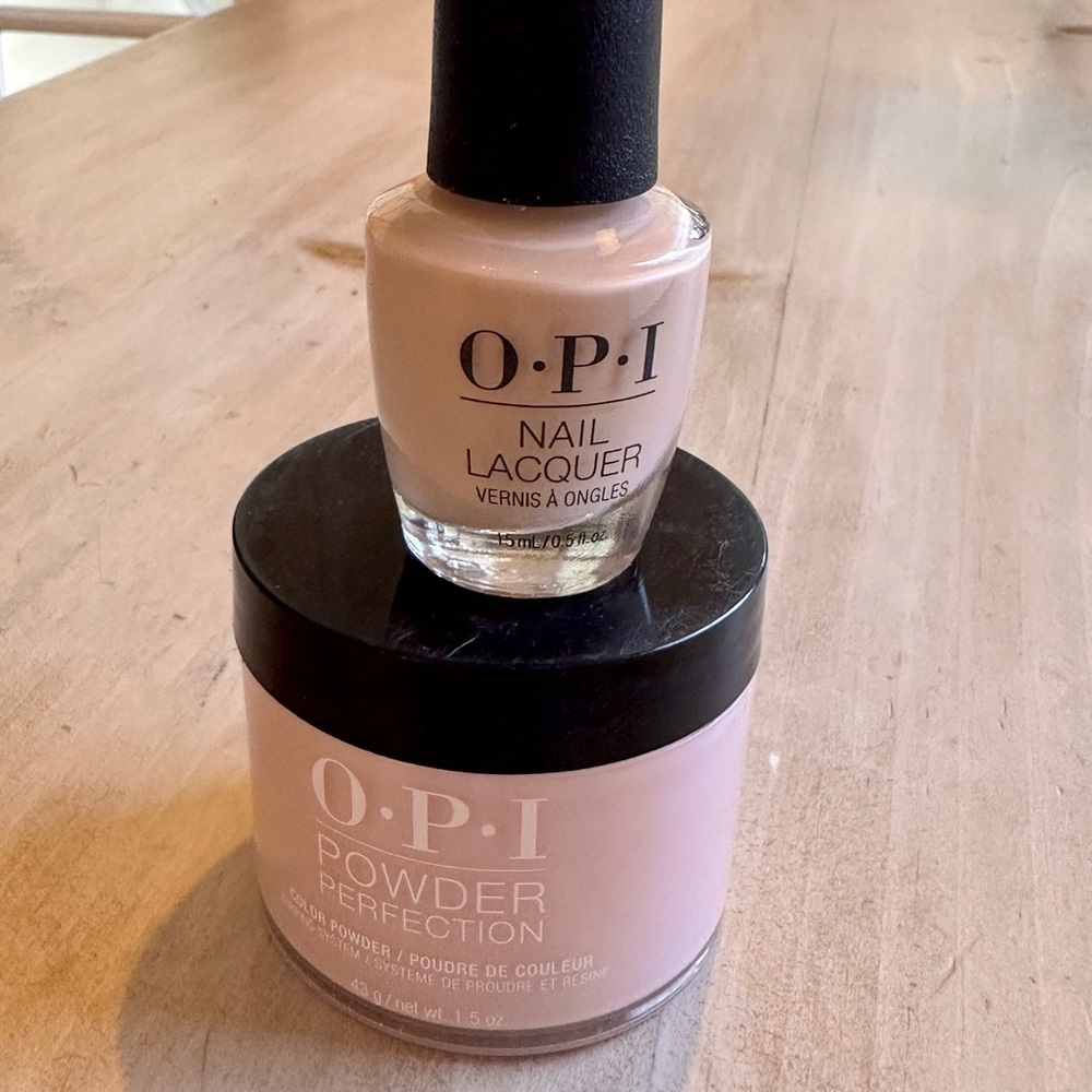 Brand new never opened OPI tiramisu for two dip powder and polish set